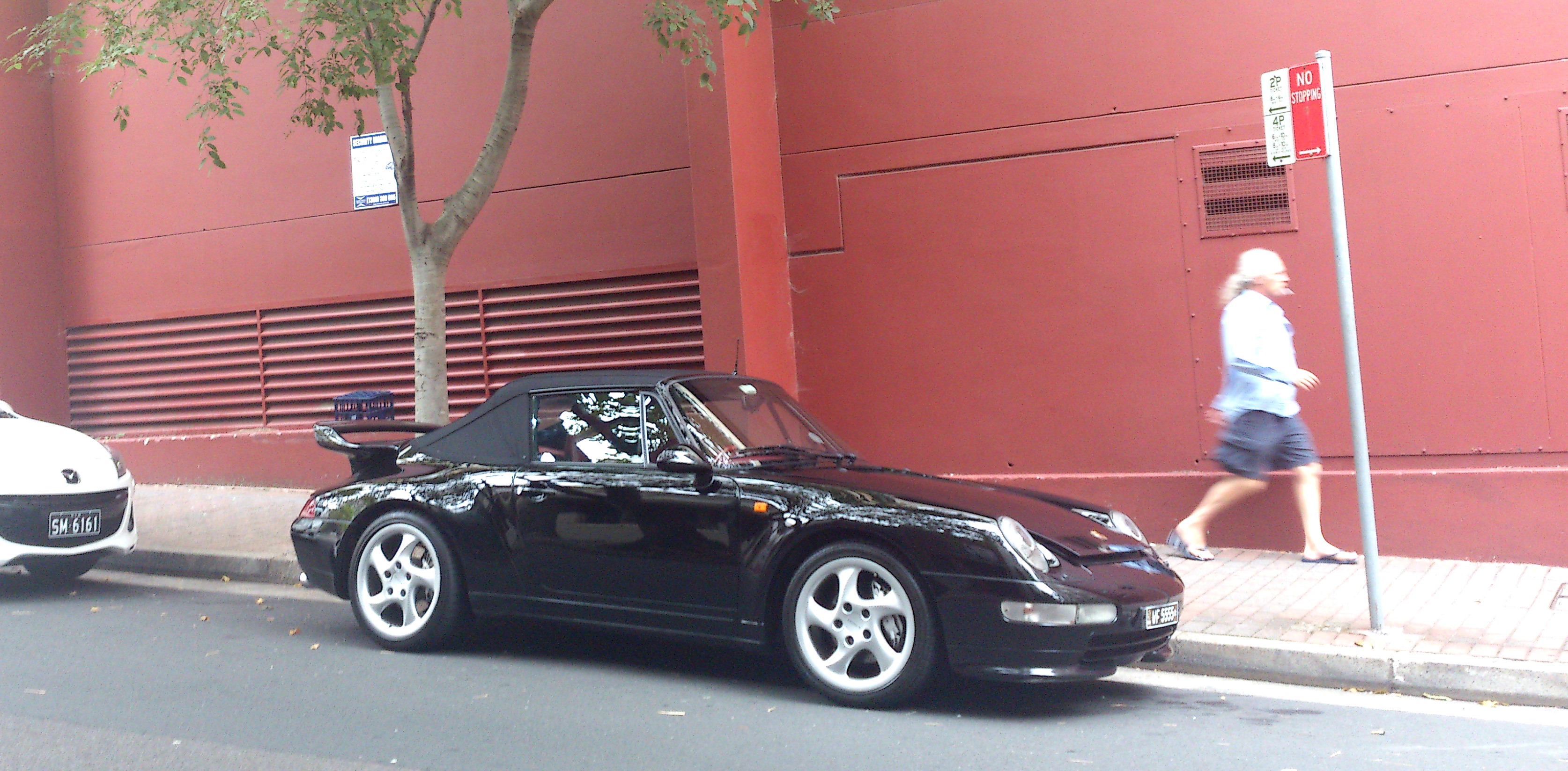 Carrera 4 Cabriolet — Exterior