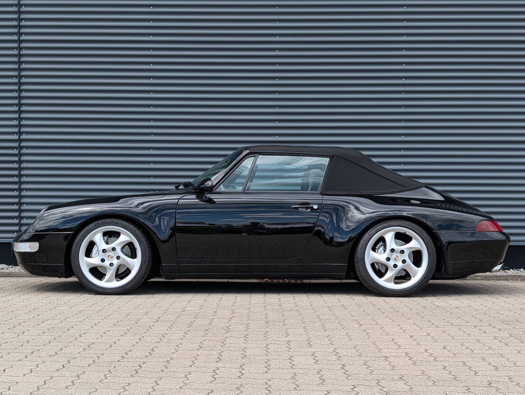 Carrera 4 Cabriolet — Exterior