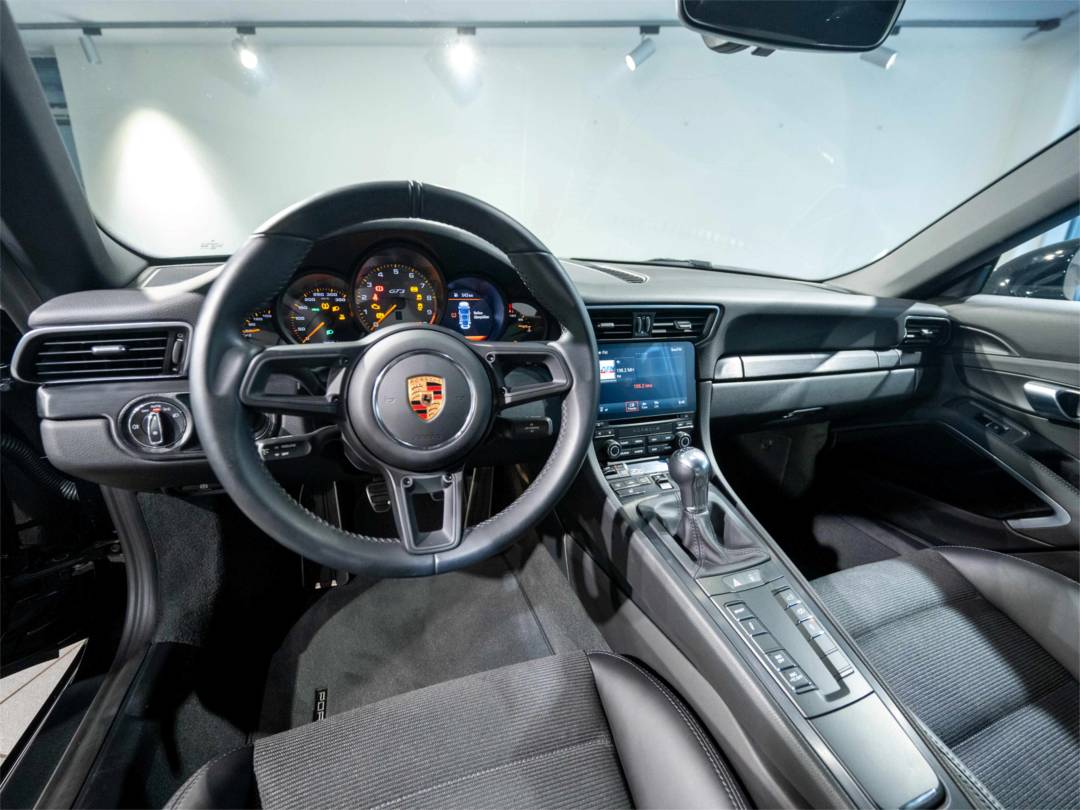 GT3 — Exterior