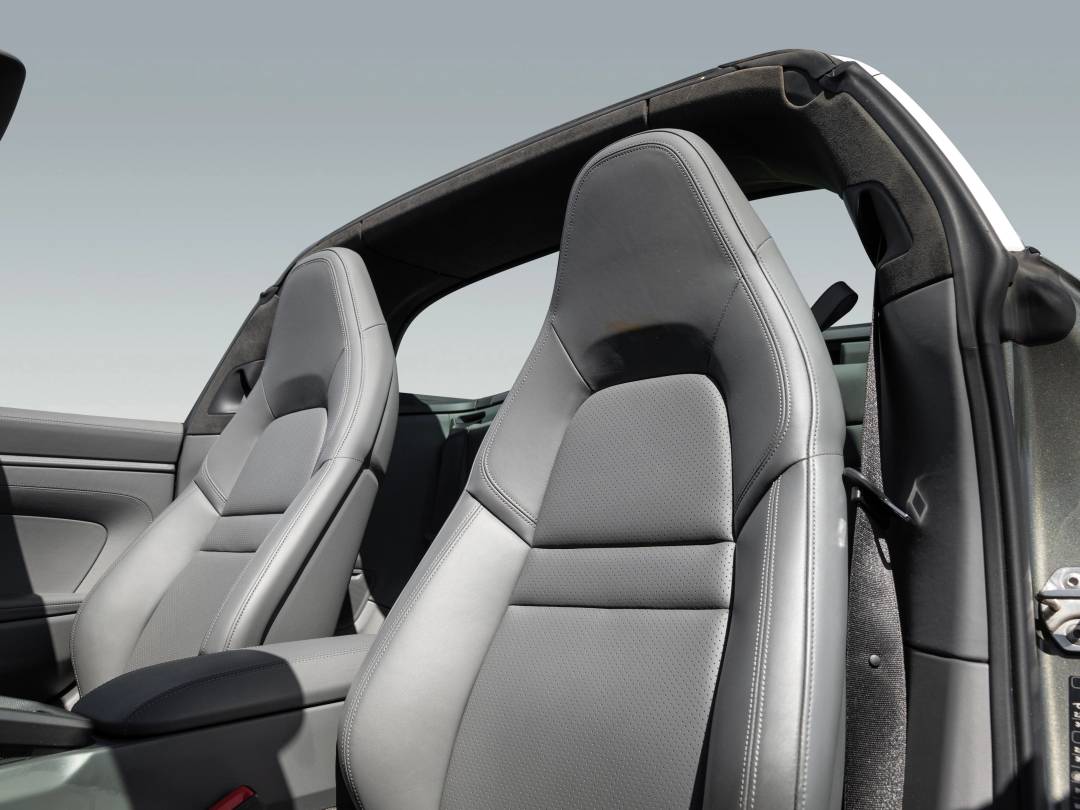 Targa 4S — Interior