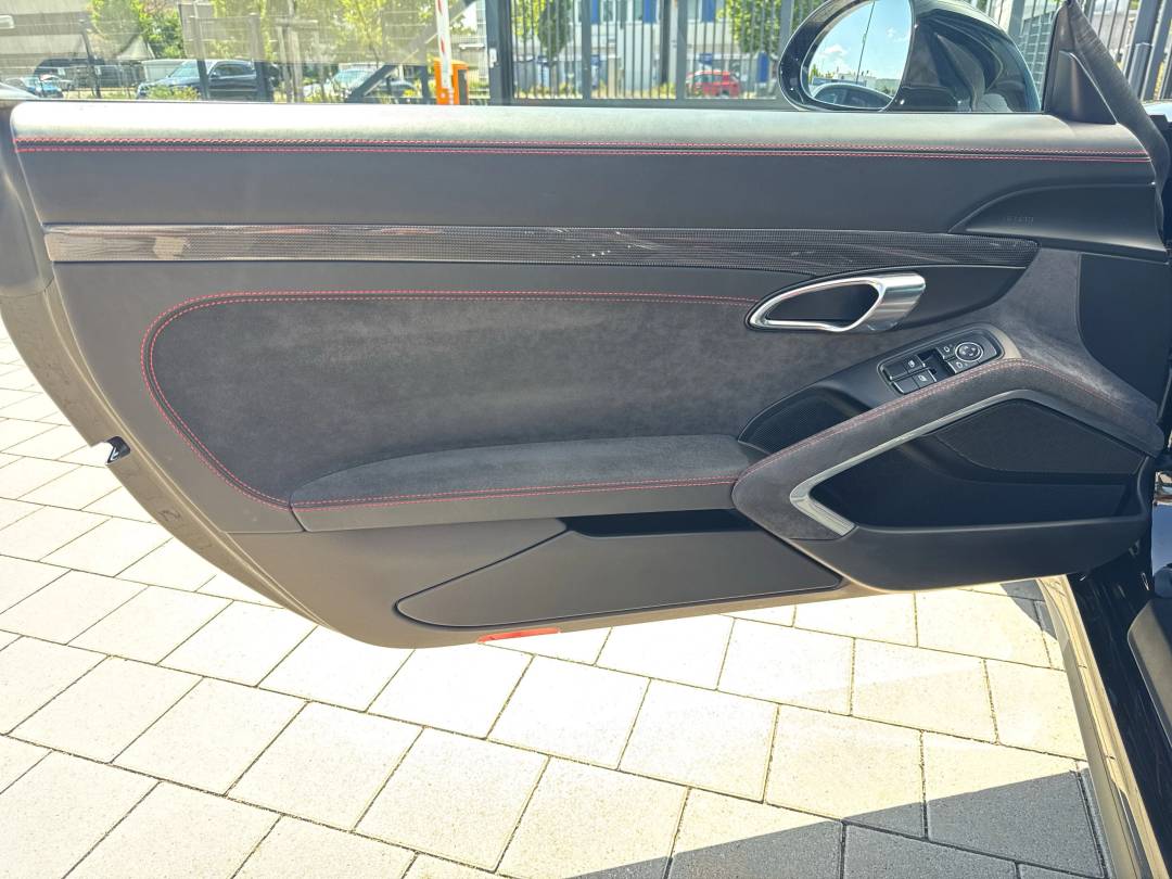 GT3 — Interior