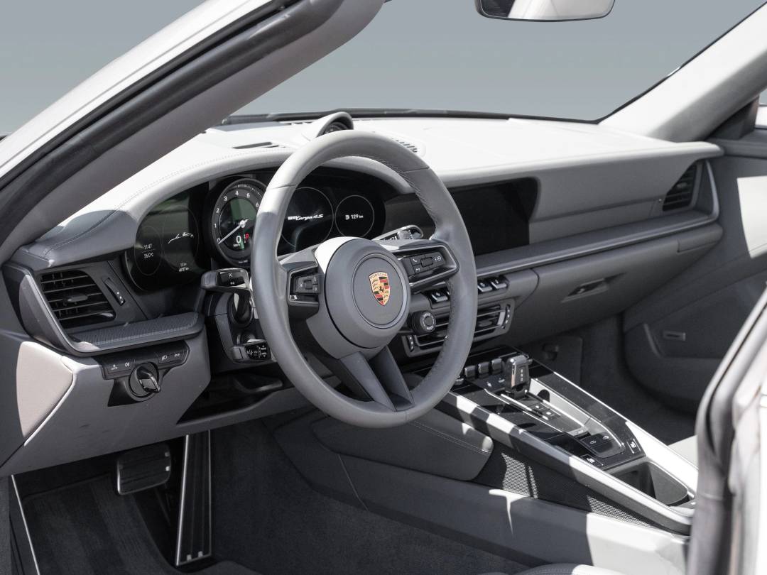 Targa 4S — Interior