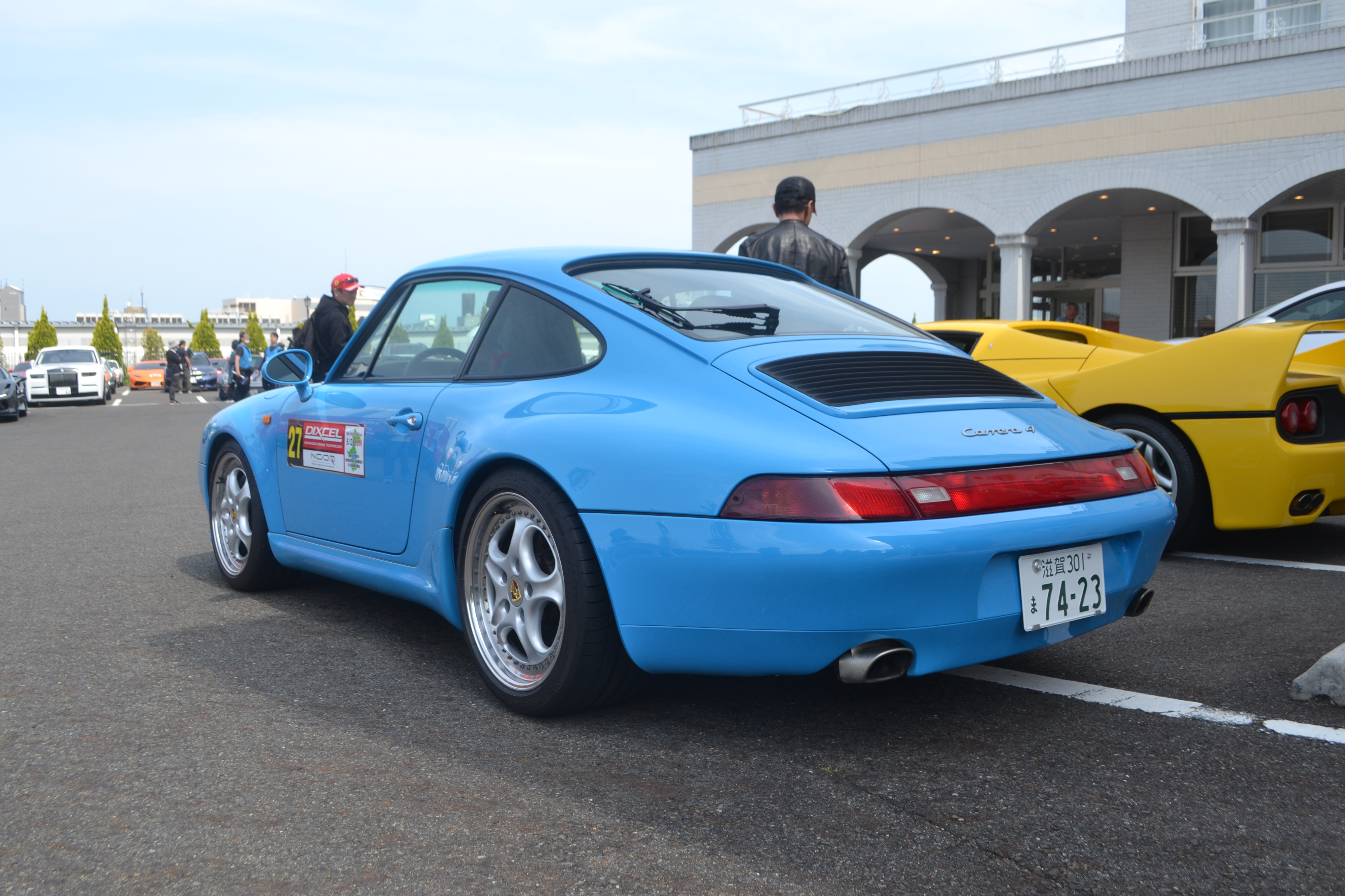 Carrera 4 — Exterior