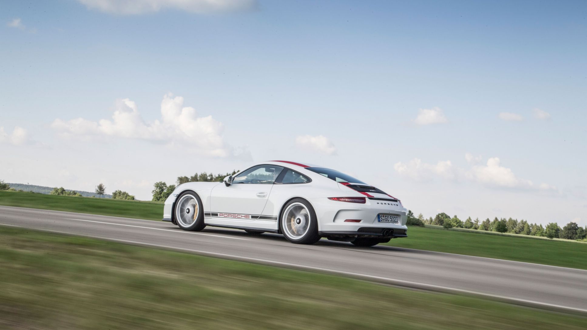 911 R — Exterior