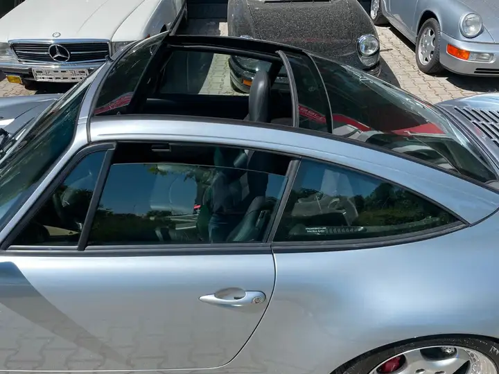 Targa — Exterior