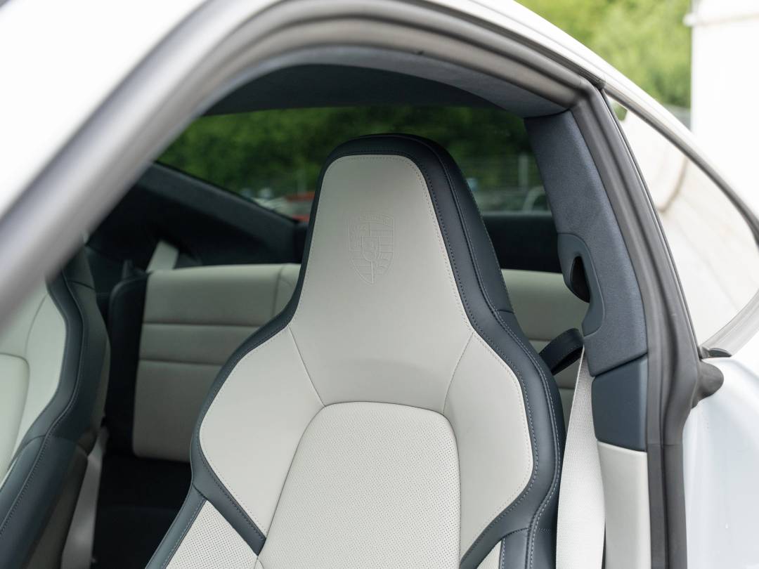 Carrera S — Exterior