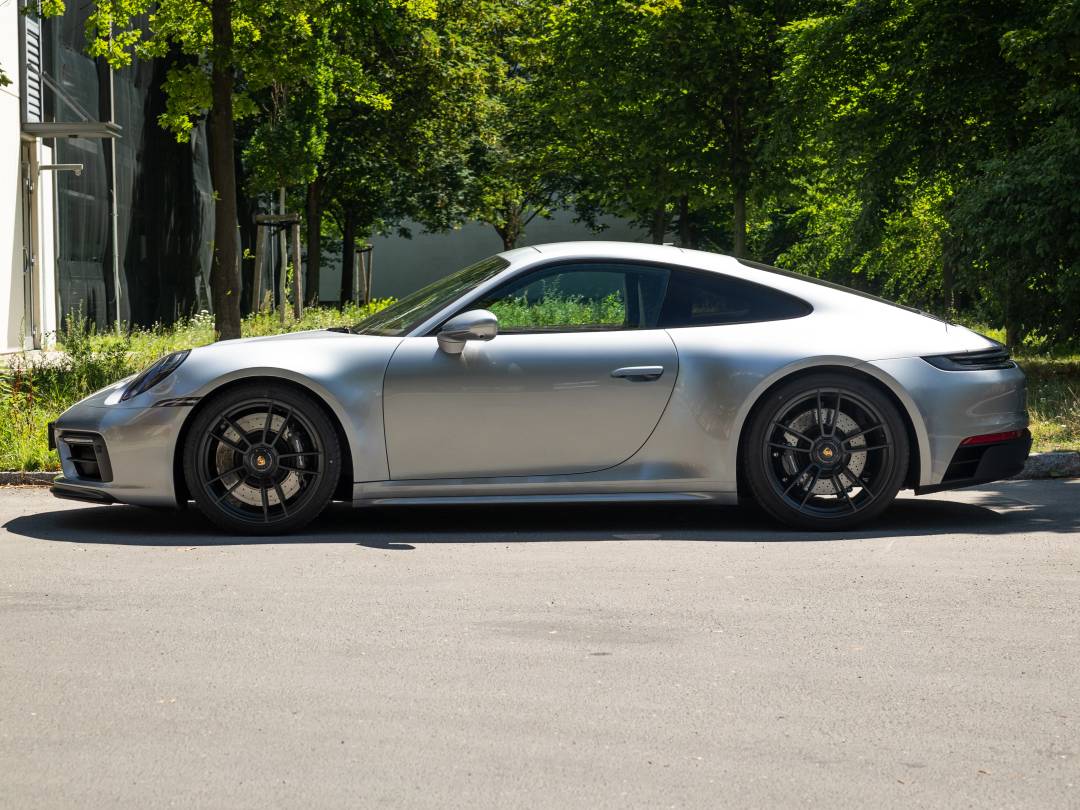 Carrera 4 GTS — Exterior