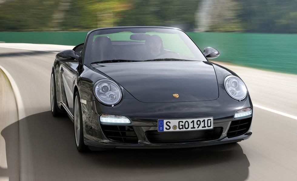 911 Black Edition — Exterior