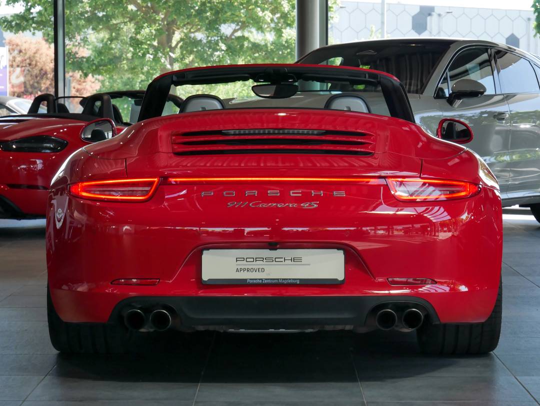 Carrera 4S Cabriolet — Exterior