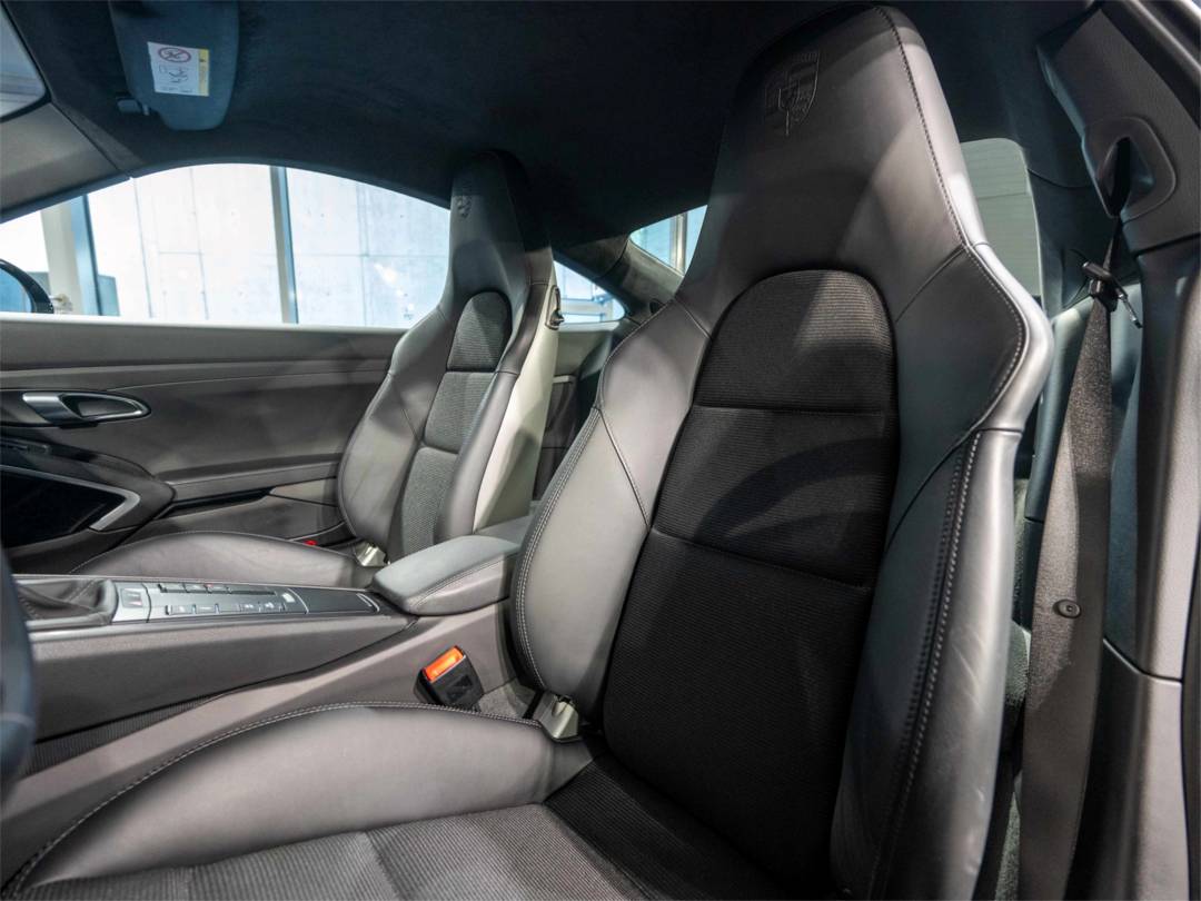 GT3 — Interior
