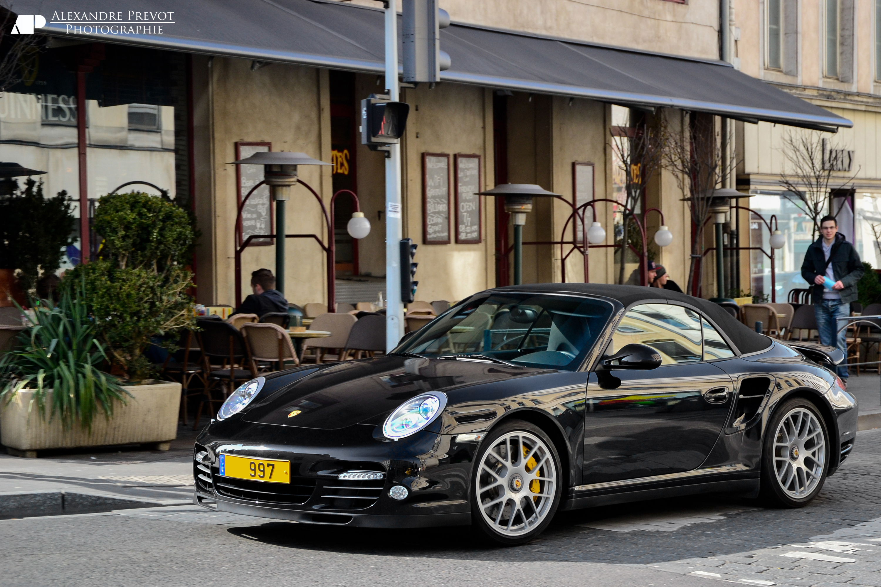 Turbo S Cabriolet — Exterior