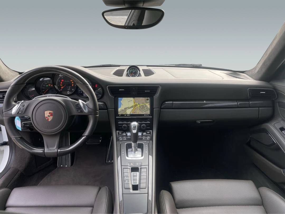 Turbo — Interior