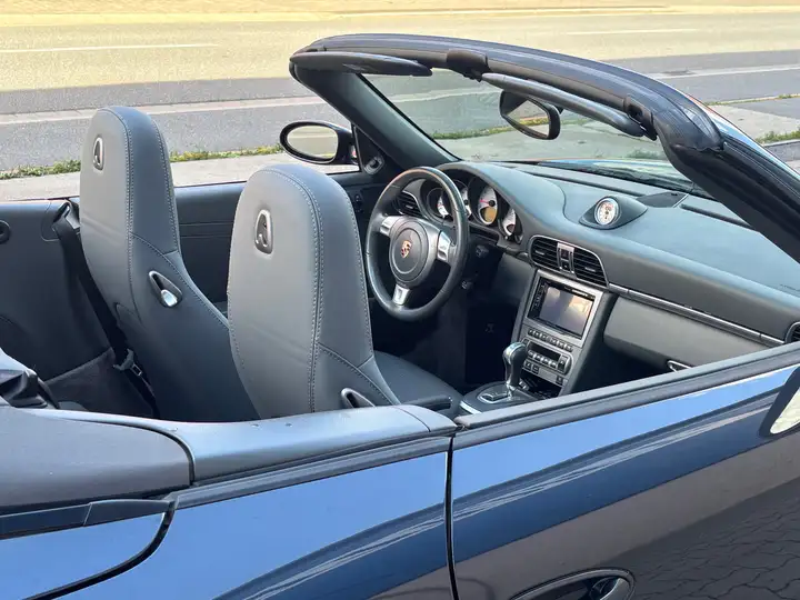 Carrera S Cabriolet — Exterior