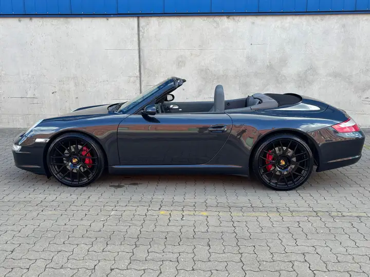 Carrera S Cabriolet — Exterior