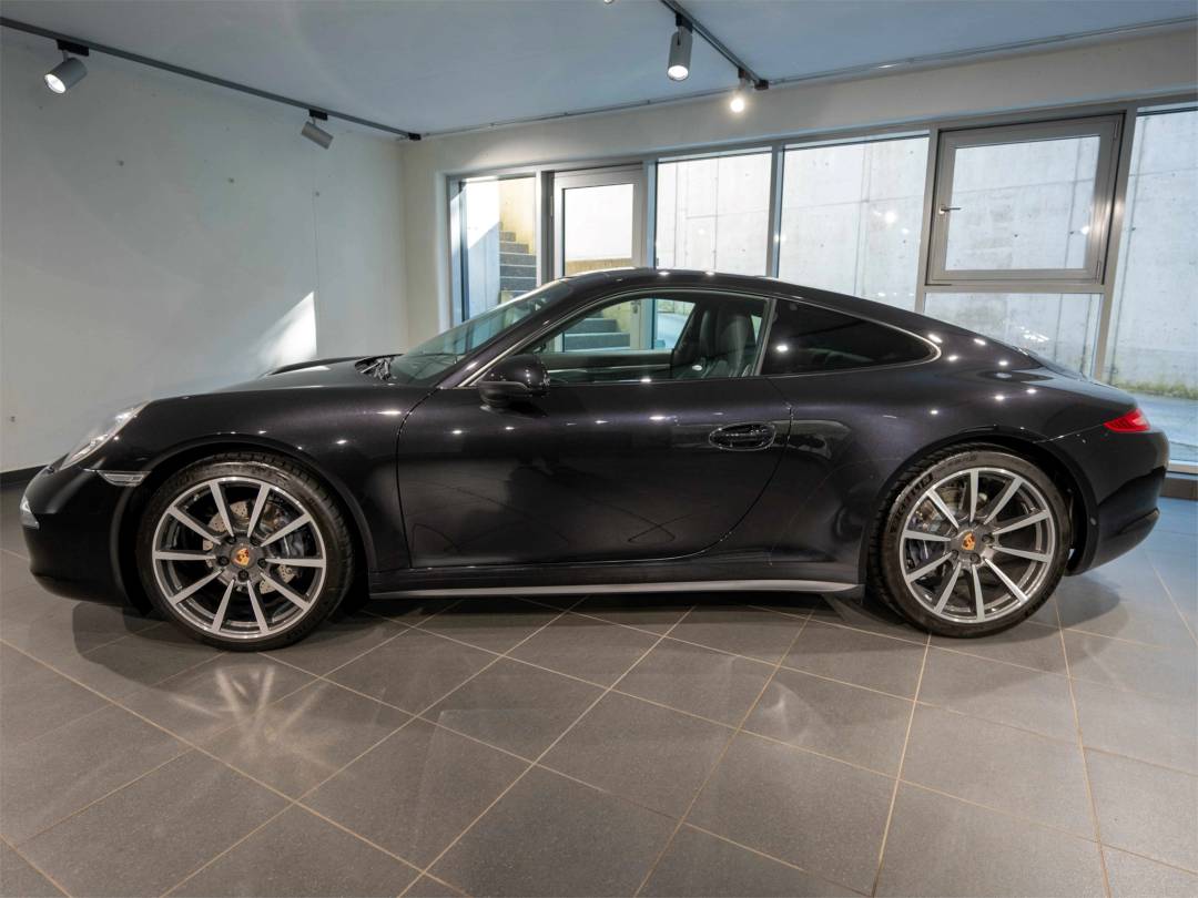 Carrera 4 — Exterior