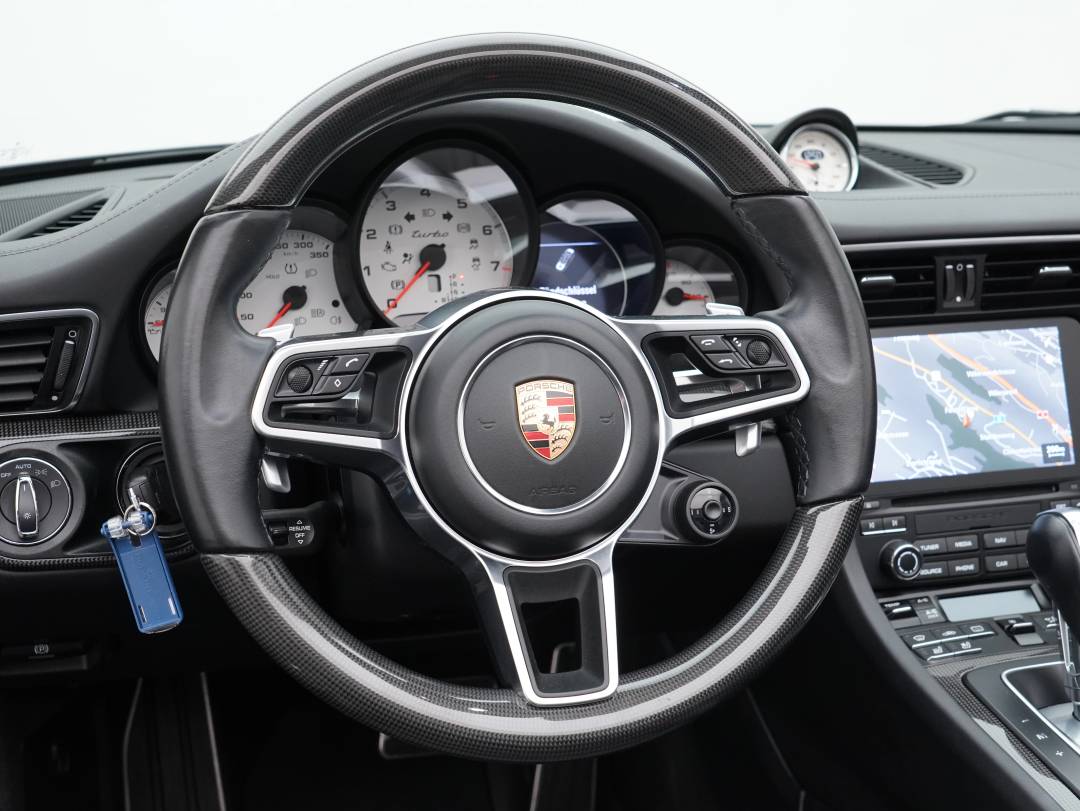 Turbo Cabriolet — Interior
