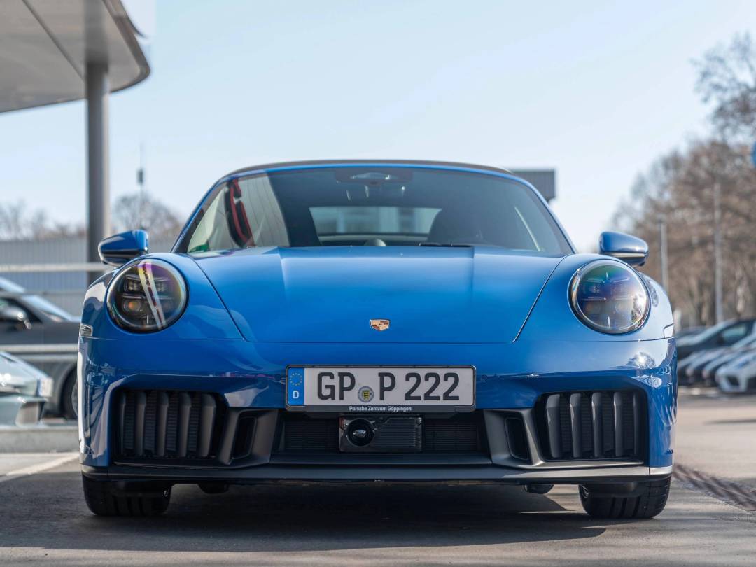 Carrera GTS T-Hybrid Cabriolet — Exterior