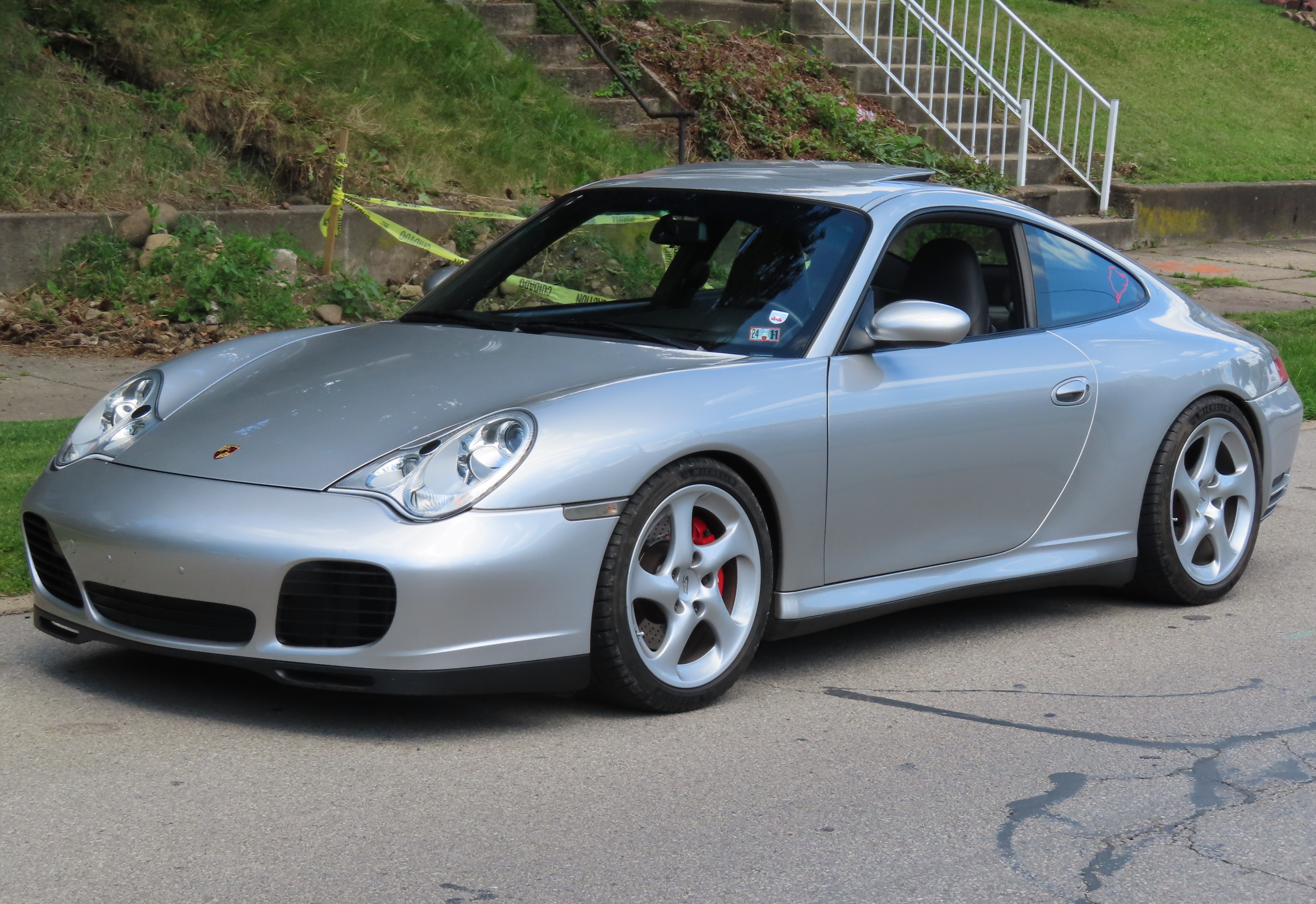 Carrera 4S — Exterior