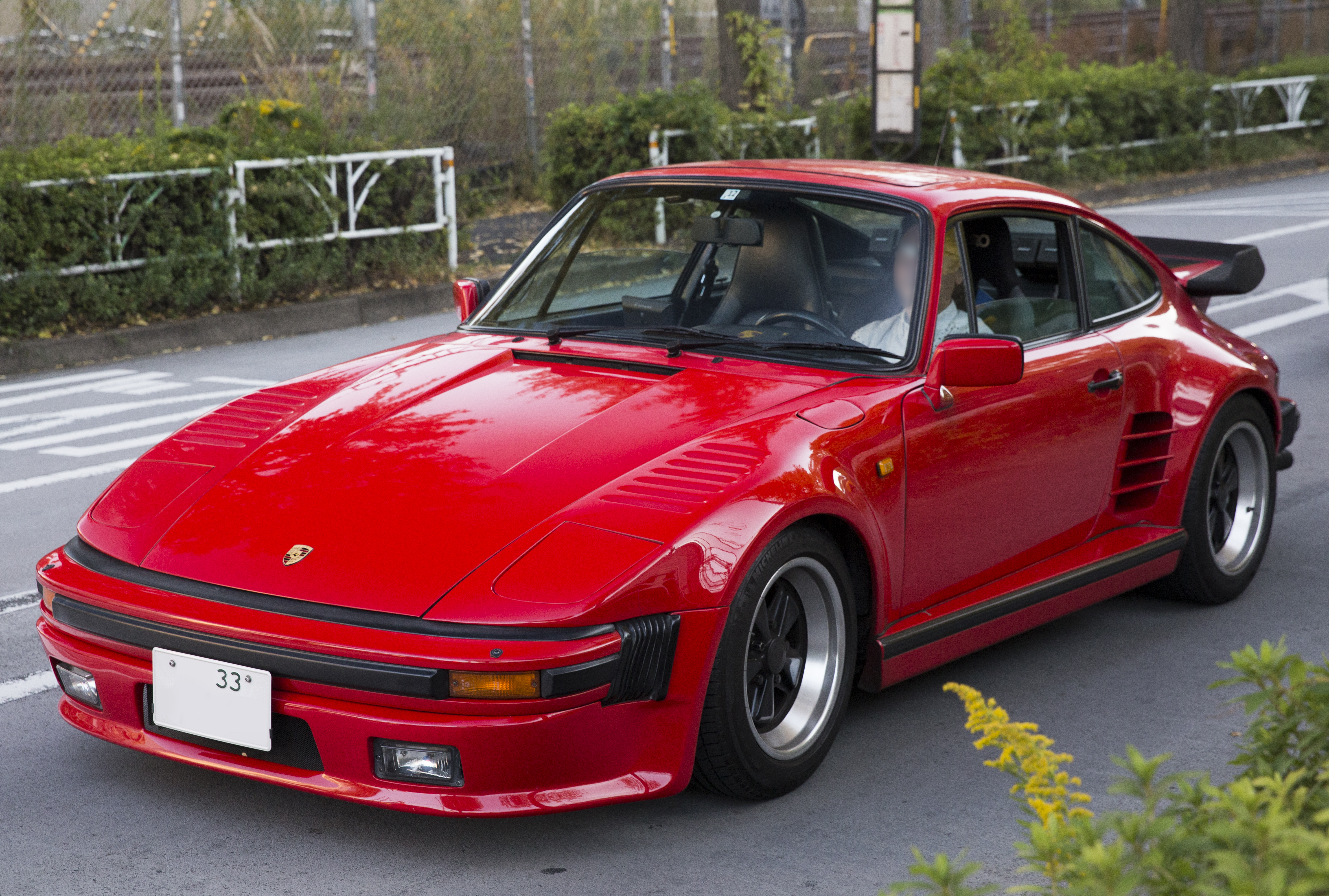Turbo Flachbau (slant nose) — Exterior