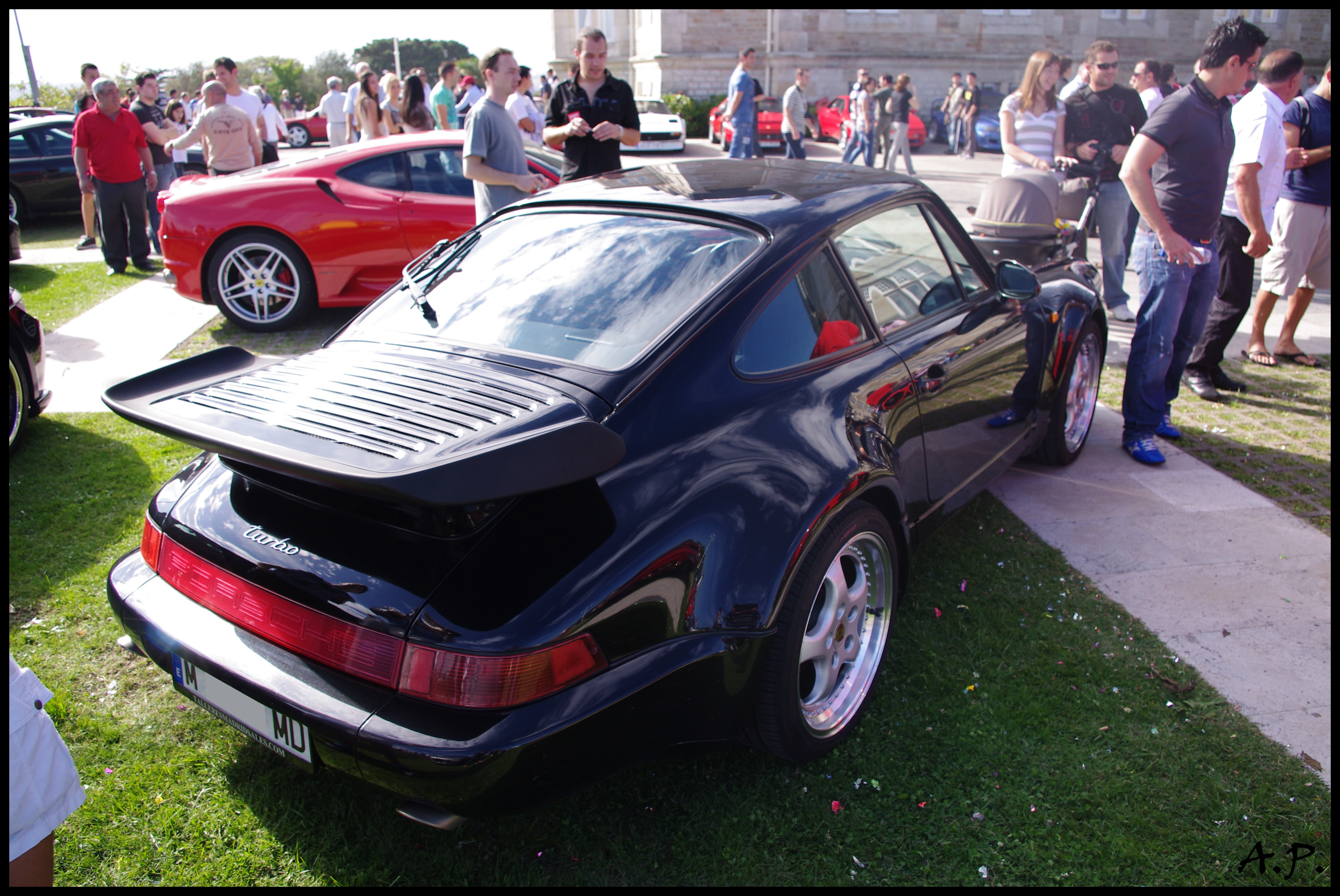 Turbo 3.3 — Exterior