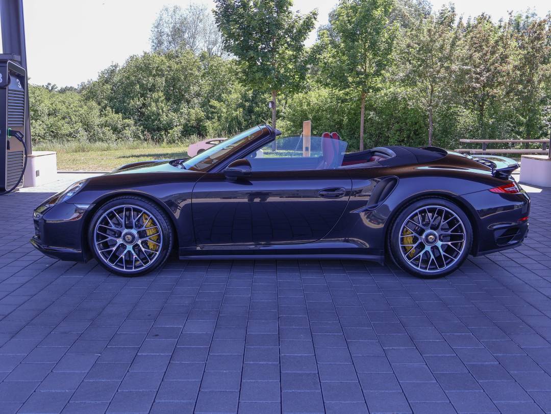 Turbo S Cabriolet — Exterior