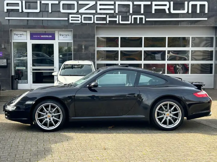 Carrera 4 — Exterior