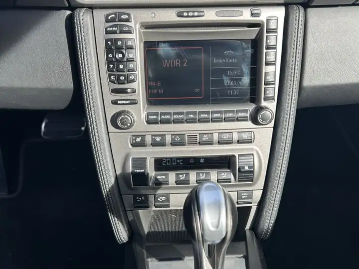 Carrera 4 — Exterior