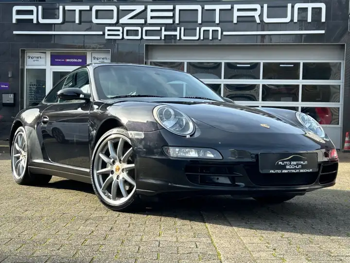 Carrera 4 — Exterior