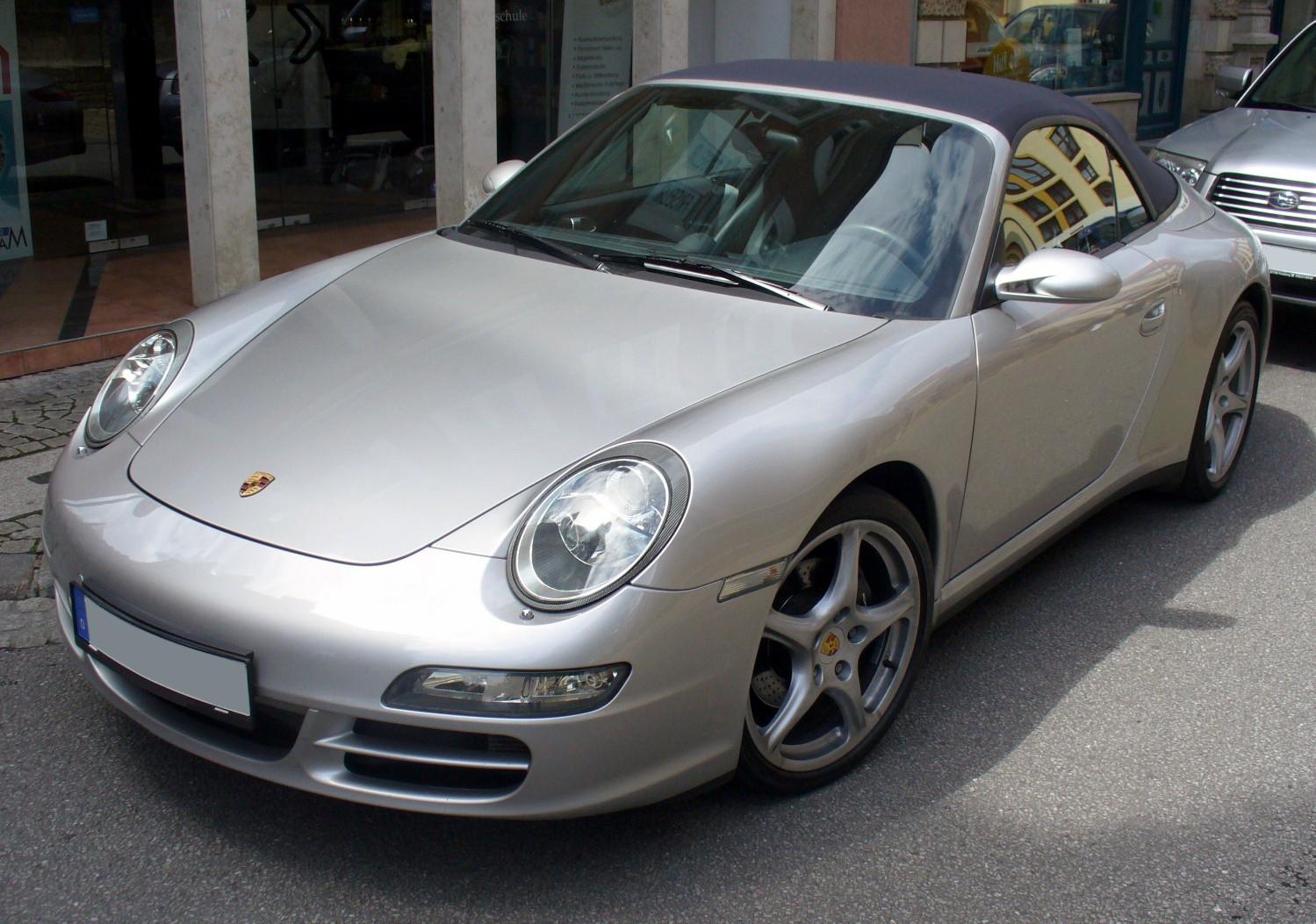 Carrera 4 Cabriolet — Exterior