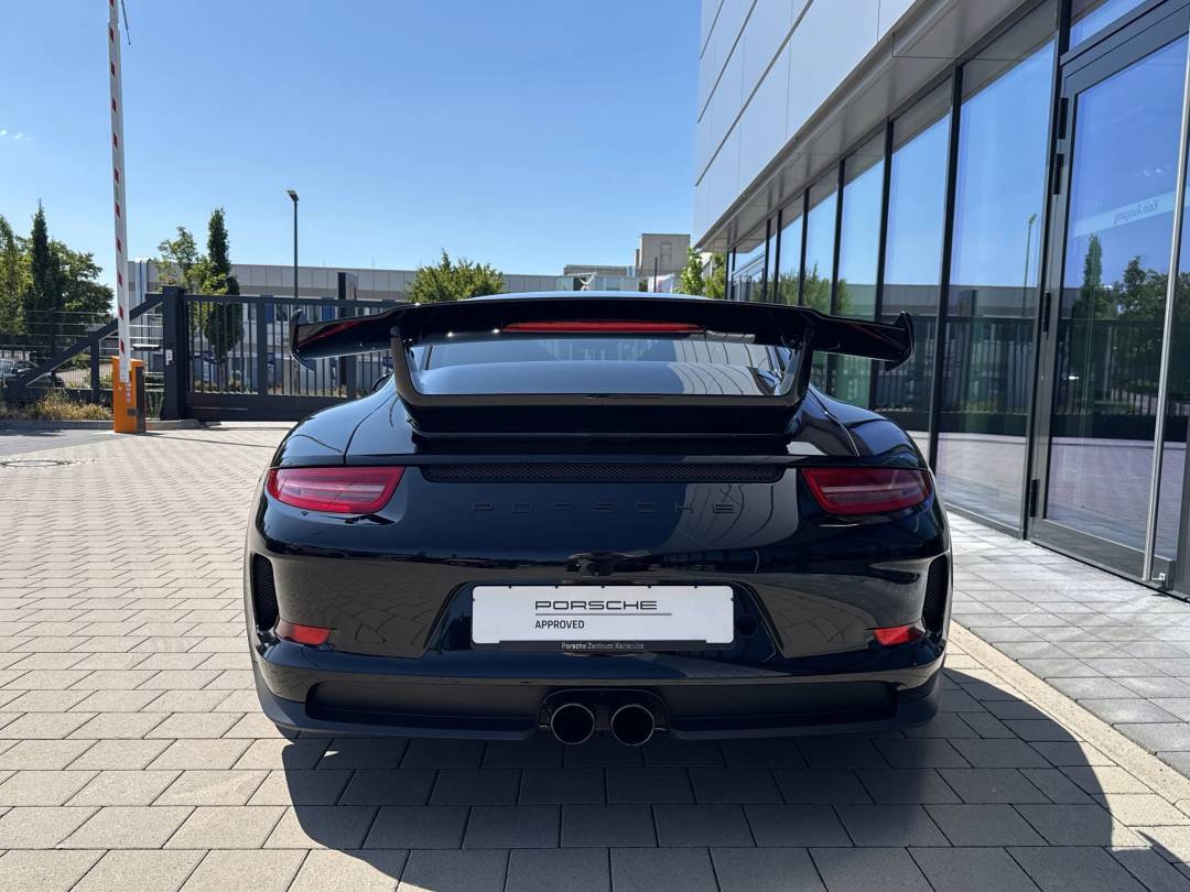GT3 — Exterior