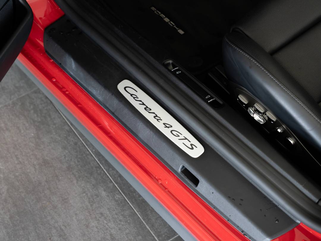 Carrera 4 GTS Cabriolet — Exterior